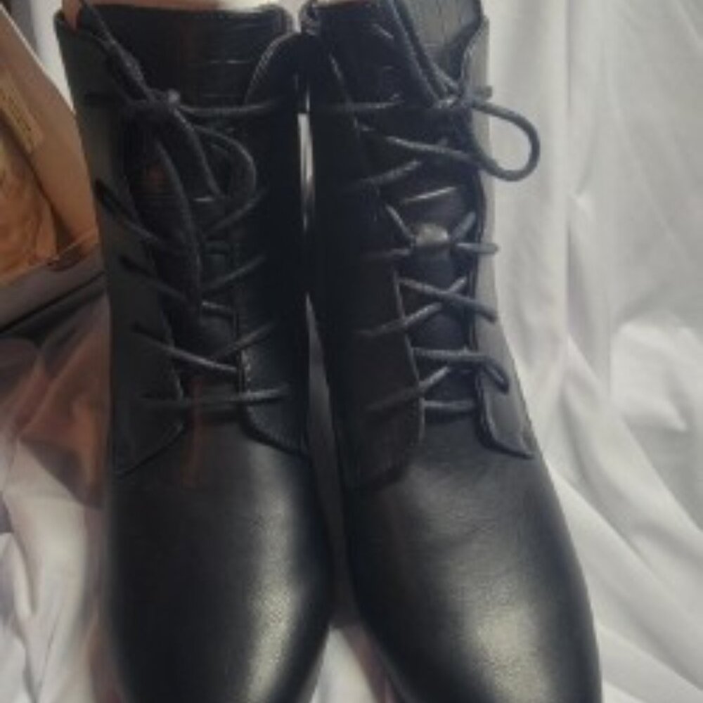 Croft & Barrow Ortholite Eco Seval Women’s Ankle Boots Black Size 10 NIB